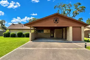 266 Inwood Dr, West Columbia, TX 77486 - Photo 10