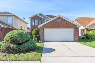 11710 Fossil Rock Ln, Houston, TX 77034 - Photo 4