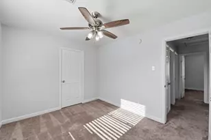 11710 Fossil Rock Ln, Houston, TX 77034 - Photo 26