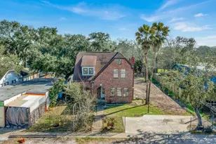 3727 Broadway St, Houston, TX 77017 - Photo 1