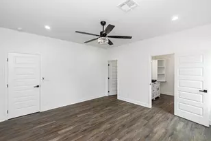423 Manor Ave, Arcola, TX 77583 - Photo 16