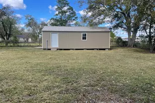 1004 Elm, Sweeny, TX 77480 - Photo 32