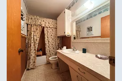 211 N Simpson Street, Yorktown, TX 78146 - Photo 12