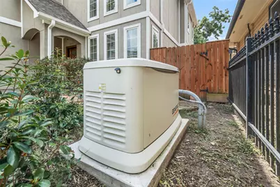1002 E 27th Street, Houston, TX 77009 - Photo 22