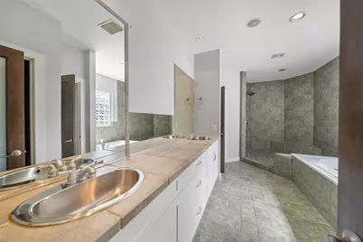 1002 E 27th Street, Houston, TX 77009 - Photo 10