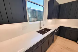 5613 Leonard St, Houston, TX 77023 - Photo 12