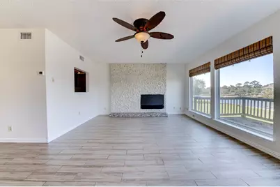 2137 Casa Rio Circle, Dickinson, TX 77539 - Photo 14