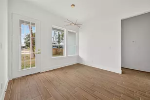 1902 Bell St, Dayton, TX 77535 - Photo 6