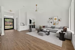 1902 Bell St, Dayton, TX 77535 - Photo 2