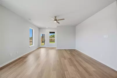 806 Mockingbird Passage Drive, Beasley, TX 77417 - Photo 16