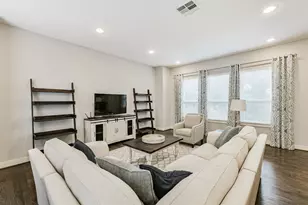 6623 Letein St, Houston, TX 77008 - Photo 2