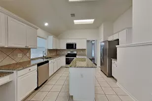 2615 Honeysuckle Walk, Spring, TX 77388 - Photo 4