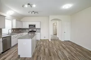 9203 Windy Spring Ct, Houston, TX 77089 - Photo 10