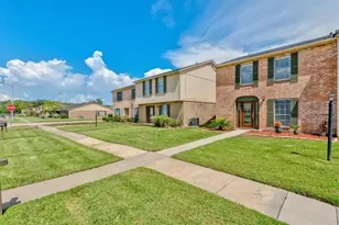 525 Longmeadow St, Beaumont, TX 77707 - Photo 8