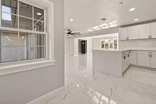 5674 Hazen St, Houston, TX 77081 - Photo 10