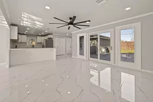 5674 Hazen St, Houston, TX 77081 - Photo 8