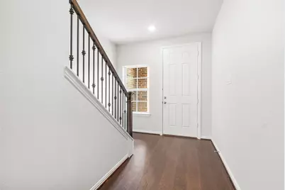 2007 Sunflower Court, Sugar Land, TX 77498 - Photo 6