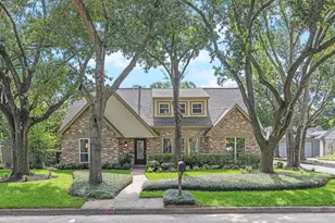 2754 Kismet Ln, Houston, TX 77043 - Photo 1