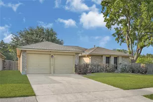 13102 Chipman Glen Dr, Houston, TX 77082 - Photo 2