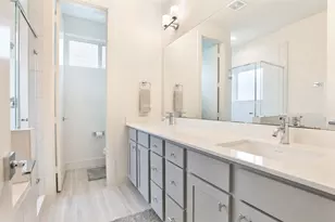 4815 Martin Oaks Ln, Houston, TX 77018 - Photo 20