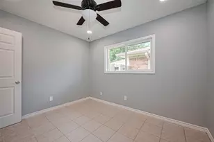 10659 Hazelhurst Dr, Houston, TX 77043 - Photo 28