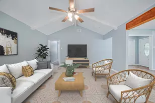 10659 Hazelhurst Dr, Houston, TX 77043 - Photo 18