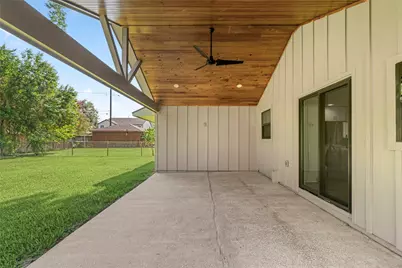 9606 Pine Lake Drive, Houston, TX 77055 - Photo 34