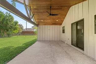 9606 Pine Lake Dr, Houston, TX 77055 - Photo 34