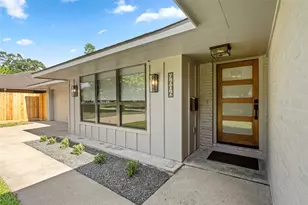 9606 Pine Lake Dr, Houston, TX 77055 - Photo 4