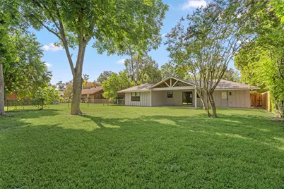 9606 Pine Lake Drive, Houston, TX 77055 - Photo 28