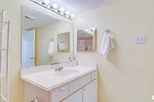 2824 S Bartell Dr, Houston, TX 77054 - Photo 10