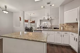 2902 Julie Ann Dr, Pearland, TX 77584 - Photo 8