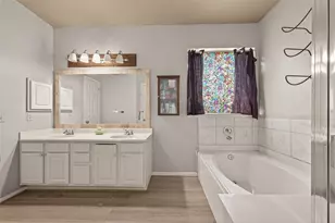 2902 Julie Ann Dr, Pearland, TX 77584 - Photo 14