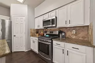 2902 Julie Ann Dr, Pearland, TX 77584 - Photo 10