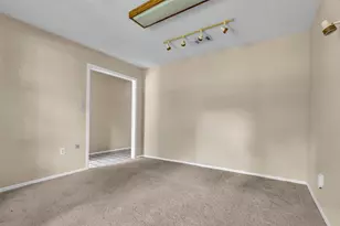 168 Greenleaf Ln, Conroe, TX 77304 - Photo 6