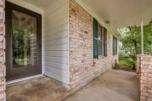 168 Greenleaf Ln, Conroe, TX 77304 - Photo 4