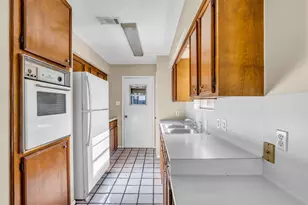 168 Greenleaf Ln, Conroe, TX 77304 - Photo 12