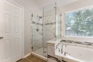 26 Almond Branch Pl, The Woodlands, TX 77382 - Photo 16