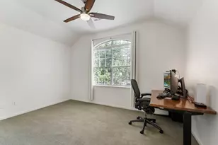 26 Almond Branch Pl, The Woodlands, TX 77382 - Photo 20