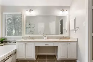 26 Almond Branch Pl, The Woodlands, TX 77382 - Photo 14