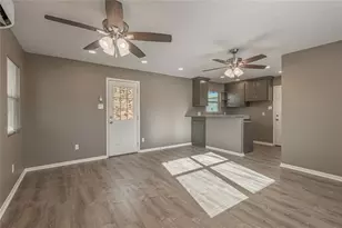 2201 Badger Ln, Huntsville, TX 77320 - Photo 32