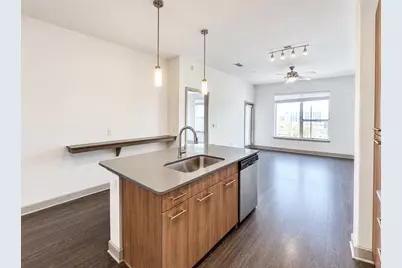 2111 Westheimer Rd Road #1403, Houston, TX 77098 - Photo 2