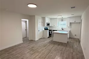 5842 Beldart St, Houston, TX 77033 - Photo 2