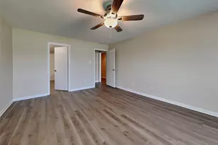 11814 E Galwan Cir, Houston, TX 77070 - Photo 6