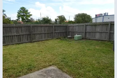 11814 E Galwan Circle, Houston, TX 77070 - Photo 6