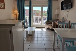 6300 Seawall Blvd, Galveston, TX 77551 - Photo 8