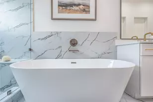 7603 Janak Spring St, Houston, TX 77055 - Photo 14