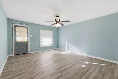 1370 2nd Street, Vidor, TX 77662 - Photo 6