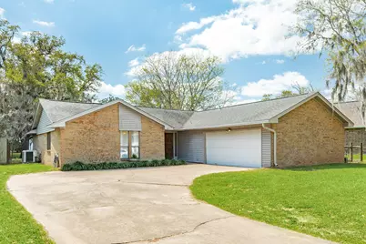 281 Crestview Drive, West Columbia, TX 77486 - Photo 1