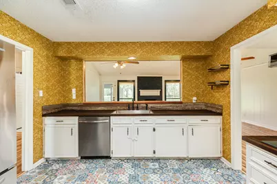 281 Crestview Drive, West Columbia, TX 77486 - Photo 16